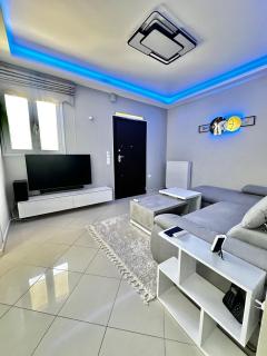 Modern Apartment Near Athens Airport, Beach & Metropolitan Expo - Artemida - 8