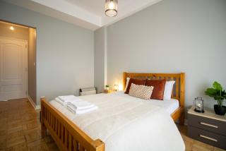 Sunny 4 Bedroom Apartment - with View - Coimbra - 3