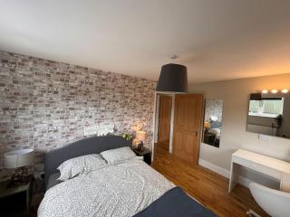 The Coach House Apartment - 1