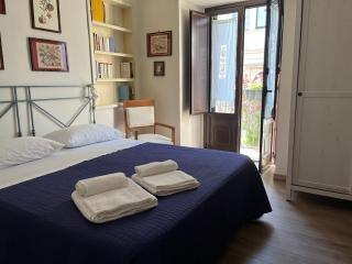 L' Angolo dei Benedettini - Catania - 1