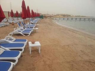 Porto South Beach, Sea & Pool View - شاليهات مودرن دور اول و دور ارضي عائلات أوشباب فوق 27 سنه ممنوع الكابلز - 1