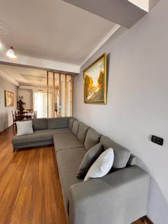 Meda’s Apartment - 5