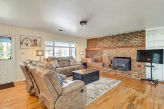Deck + Pool Table: Pinetop-Lakeside Nature Escape - 7