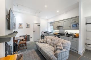Riverside Cottage - Elterwater - 9