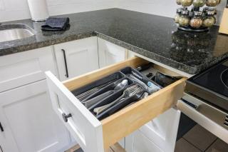 NEW!Comfy 3BR/2BA Home/Friendly City of Hazel Park - 1