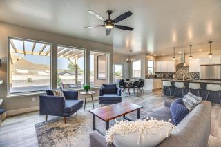 Luxe Living Grand Junction Home with Hot Tub, Views - 8