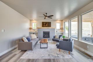 Luxe Living Grand Junction Home with Hot Tub, Views - 7