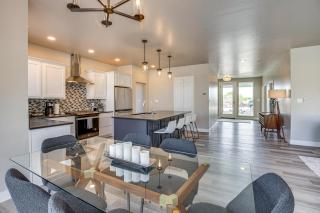 Luxe Living Grand Junction Home with Hot Tub, Views - 4