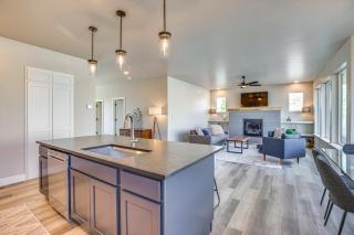 Luxe Living Grand Junction Home with Hot Tub, Views - 1