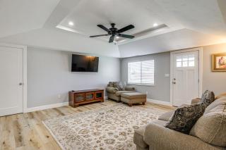 Quaint Hughson Vacation Rental, Walk to Downtown! - 6