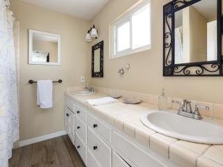 El Segundo Beach 5B4b Home, POOL Hot Tub, BEACHES, Local Town! - El Segundo - 6