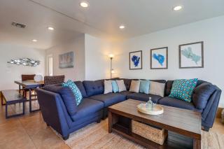 Massive Beach Home with Ocean View & Amazing Rooftop - San Diego - 7