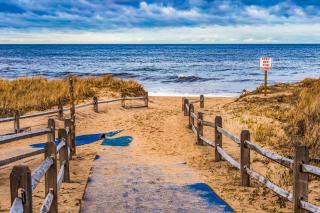 Fully fenced yard and minutes to bayside beaches - Eastham - 7
