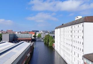Exklusives Hafen-Appartement mit Whirlpool, mit Wasserblick, City-Nah & eigenem Parkplatz - Hamburg - 4