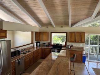Ocean views, indoor and outdoor brilliance! - Haleiwa - 9