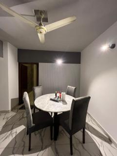 Travellers Heaven 2BR APT Gulshan Iqbal 13-E - 9