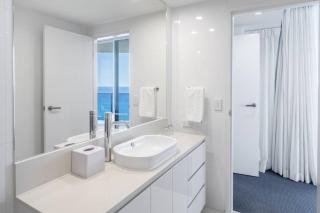 270° Panoramic Hilton Living - Gold Coast - 7