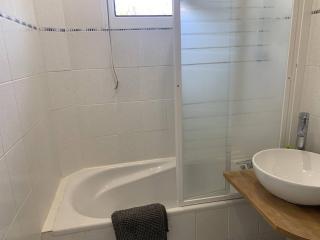 Maison Enfants Bienvenue, à 100m Plage, Jardin, WiFi, Parking, Terrasse & Équipements Complets - FR-1-465-113 - Merville-Franceville-Plage - 2