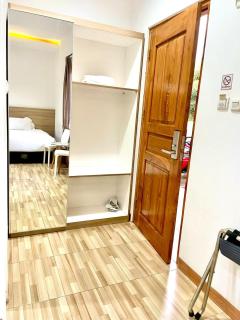 East Marina Guesthouse - Labuan Bajo - 3