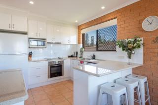 Elsewhere 3 - LJHooker Yamba - Yamba - 9