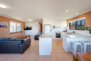 Elsewhere 3 - LJHooker Yamba - Yamba - 7