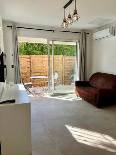 Petit 2 Pièces indépendant bas de villa - Mougins - 6