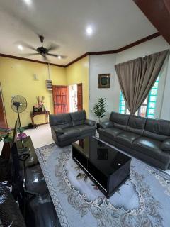 Homestay Dahlia - Seberang Takir - Kuala Terengganu - 8