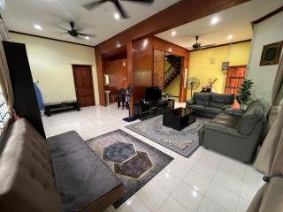 Homestay Dahlia - Seberang Takir - Kuala Terengganu - 7
