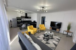 Contemporary Apartment for 4 People with Balcony near Gratte-Ciel Villeurb - Villeurbanne - 7
