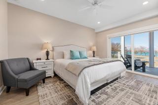 Luxury Downtown 3BDR Lake View 2nd Floor Condo on West Bay 201W - 6