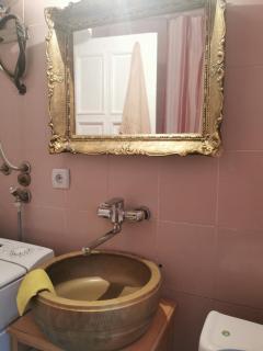 French Balkony Apartment - 9