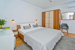 Hvar Deluxe Rooms - Hvar - 3