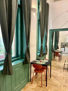 Green Mirror Apartment - Budapest - 8