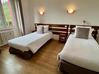 Hotel Restaurant Le Clos - Besse-et-Saint-Anastaise - 6