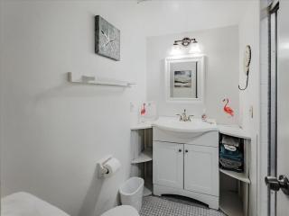 Beachfront oasis, heated pool and garden view #17 - 3
