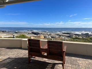 House 10-on-Sea - Hermanus - 6