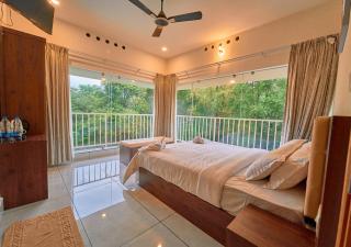 Glen Castle Vagamon Pool Resort by VOYE HOMES - 8