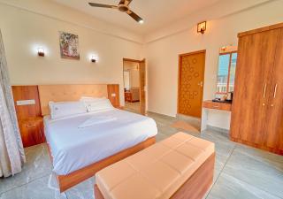 Glen Castle Vagamon Pool Resort by VOYE HOMES - 1