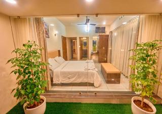 Glen Castle Vagamon Pool Resort by VOYE HOMES - 3