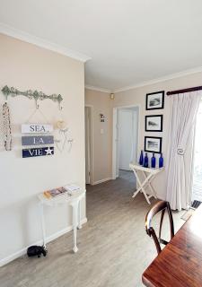 House 10-on-Sea - Hermanus - 3