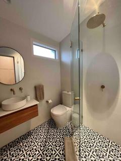 Bamboo Beach House & Studio - 7