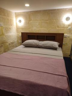 Number 12 - Vittoriosa - 6