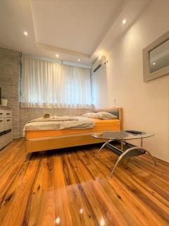 Welcome To Our Easygoing Apartment - 6