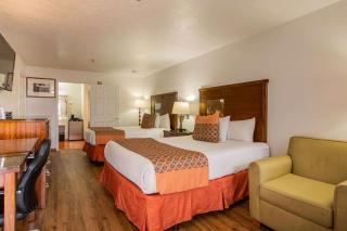 Sandia Peak Inn Old Town ABQ, a Howard Johnson by Wyndham - Albuquerque - 7