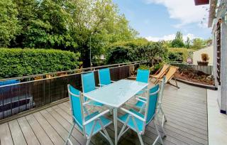 4 Bedroom Cozy Apartment In Montreuil - 9