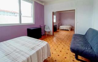 4 Bedroom Cozy Apartment In Montreuil - 5