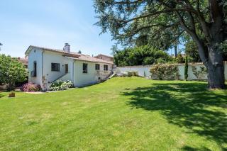 Maison Ré - chic and relaxed house with pool and garden - Sainte-Foy-lès-Lyon - 8