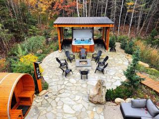 ONNEA - Magical Chalet with Stunning Views, Sauna & Hot Tub - Petite-Rivière-Saint-François - 0