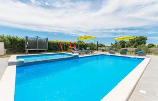 Beautiful villa Maris with pool - Tinj - 3