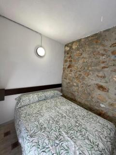 Casa de piedra - Yunquera - 2